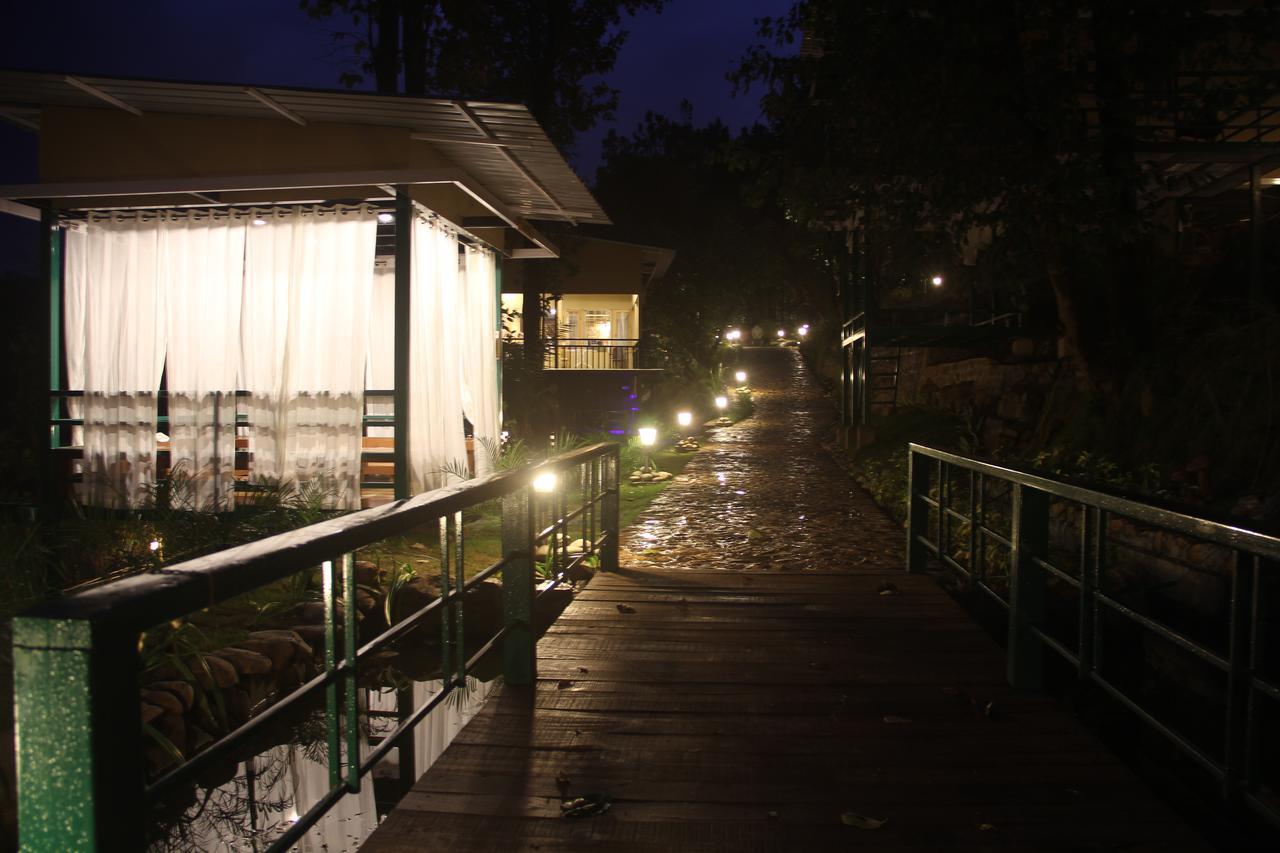 The Sal Woods Forest Retreat & Spa Hotel Dehradun Bagian luar foto